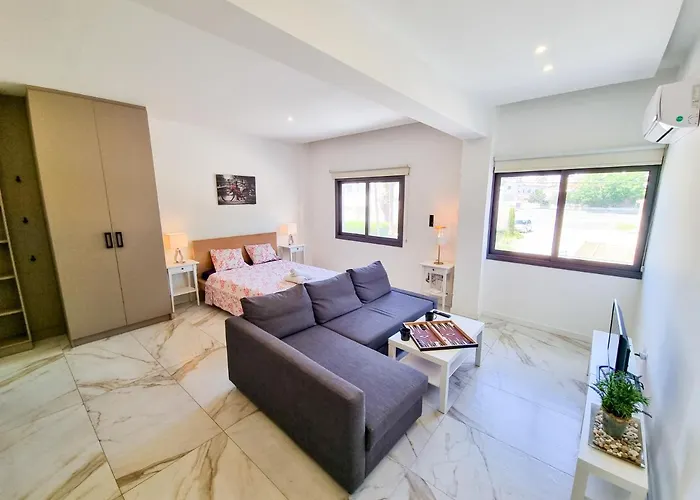 Happy Homes Paradise Apartment